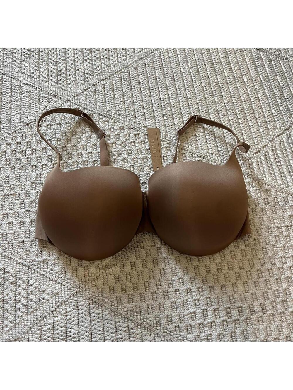 SKIMS Smooth Molded Bra in Brown